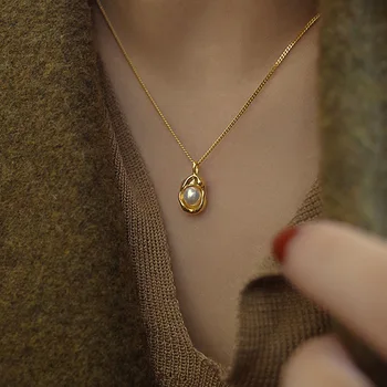 De înaltă calitate moda incrustat cu perle shell clavicula lanț de sex feminin cu aur de 18k arahide perla pandantiv colier cu nișă design